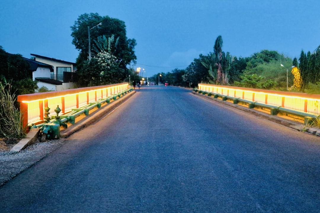 Le Pont d&rsquo;Assinie se réinvente sous une nouvelle lumière